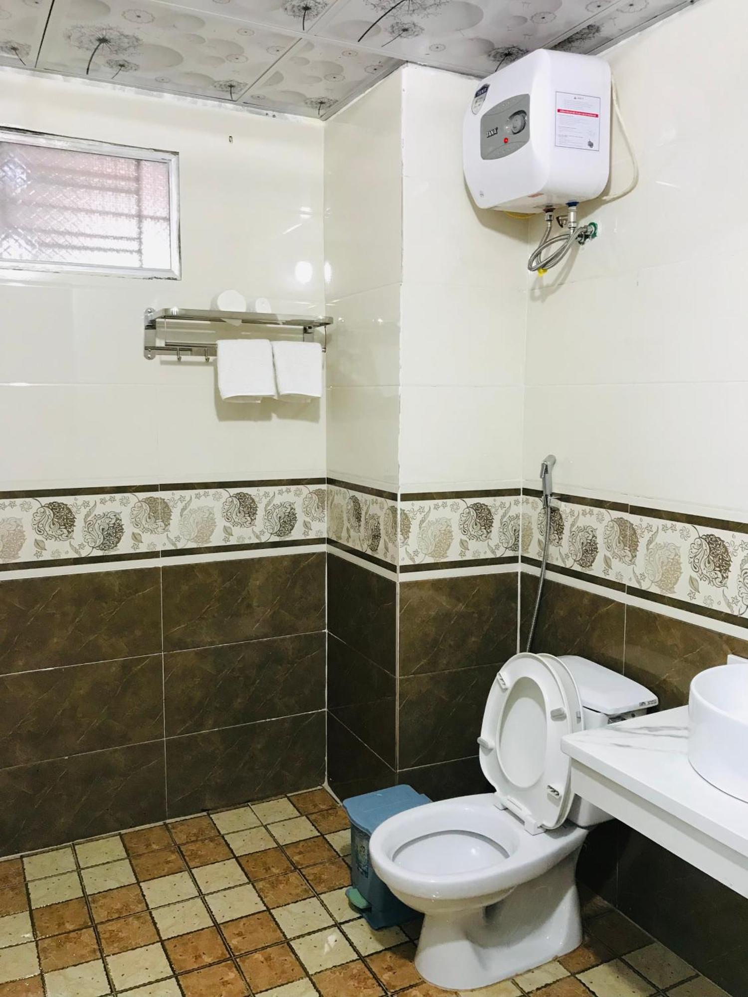 Anh Anh Hotel Bac Ha  Eksteriør billede