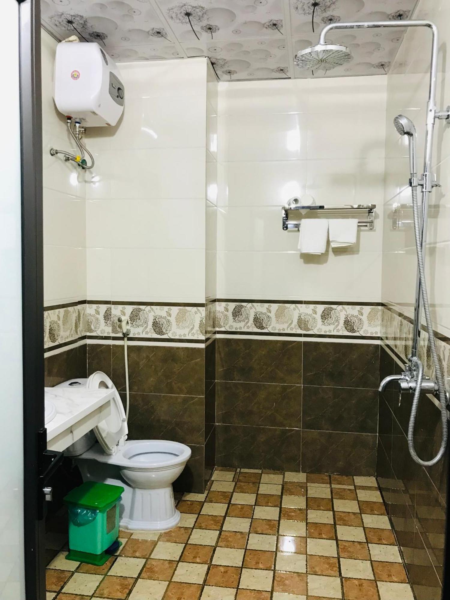 Anh Anh Hotel Bac Ha  Eksteriør billede